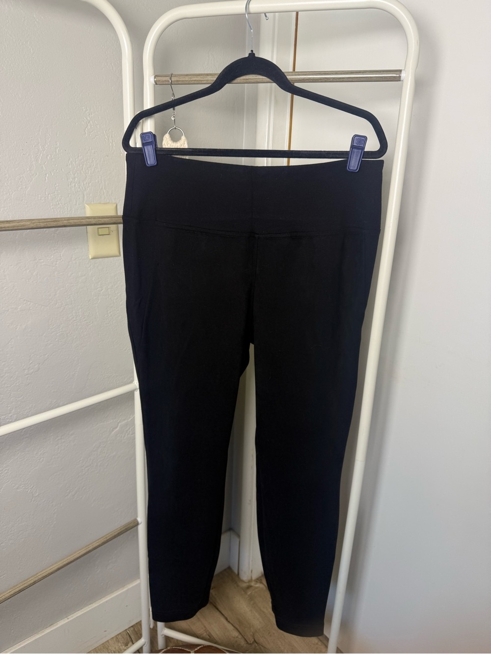 Zac & Rachel Black High-Rise Ponte Leggings